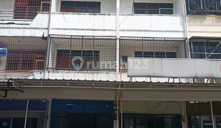 2-Unit Connected Shop Houses in a Strategic Location at Duri Kosambi, 0011 Chrwid 2-Unit Connected Shop Houses in a Strategic Location at Duri Kosambi, 0011 Chrwid