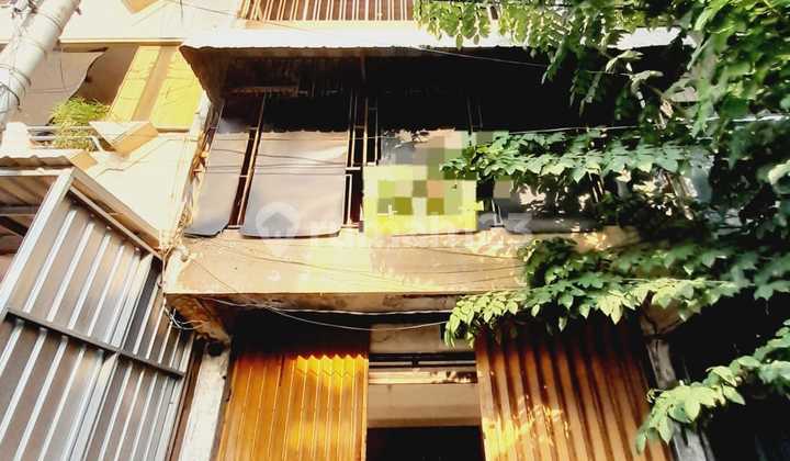 Ruko di Semarang Tengah 85.0 M² HGB Unfurnished 1