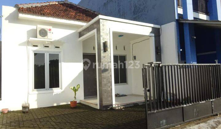 Rumah Di Daerah Semarang Timur Semi Furnish 1