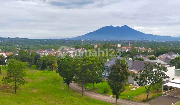 House with Salak Mountain View, Highest Positioned House in Sentul House with Salak Mountain View, Highest Positioned House in Sentul