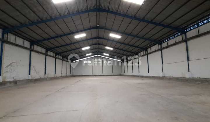 Romokalisari Warehouse 1925 m² SHM Good Romokalisari Warehouse 1925 m² SHM Good
