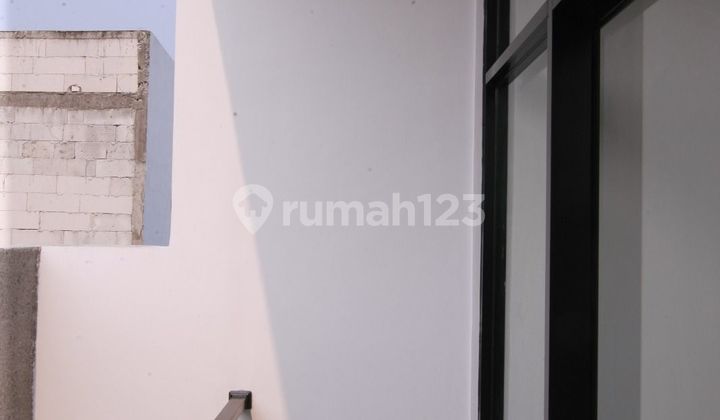 Rumah 2 Lantai Strategis 5 Menit LRT TMII, Cipayung, Jaktim - SHM 2