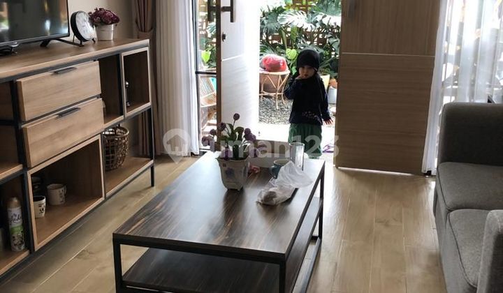 Rumah Cantik di Metland Transyogi  2