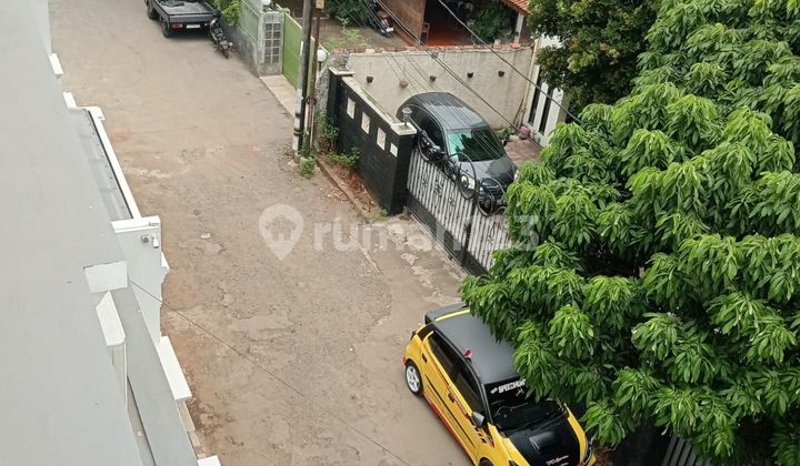 Rumah Mewah 2 Lantai, Strategis di Pasar Minggu Jaksel - SHM 2