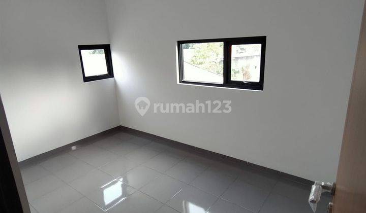 Rumah Mewah Murah di Jatisampurna Asri Townhouse
Kota Bekasi. 2