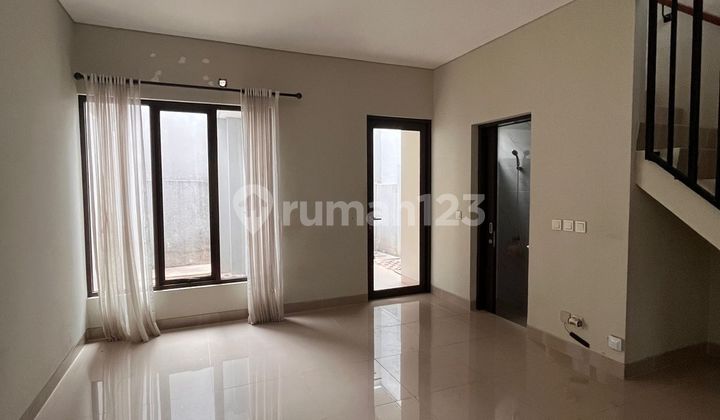 Minimalist Luxury House in Premier Estate 3, Kranggan, Cibubur. 2