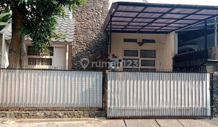 Rumah Gaya Eropa di Citra Gran
Cibubur. 2