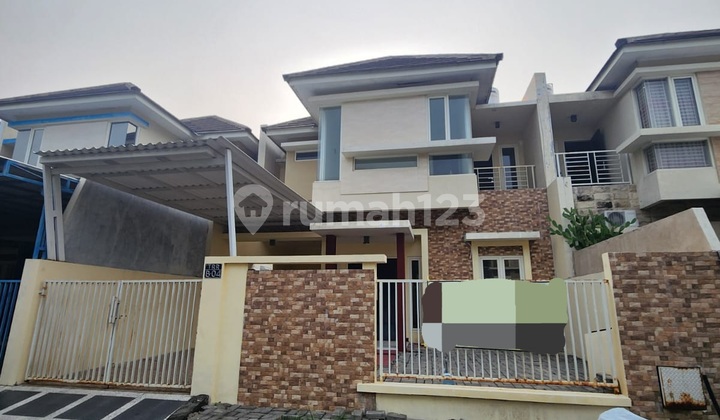 Rumah Minimalis Modern Di Daerah Eksklusif Surabaya Medayu Regency