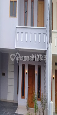 Jual di Jl rw macan, Jatiranggon Rumah