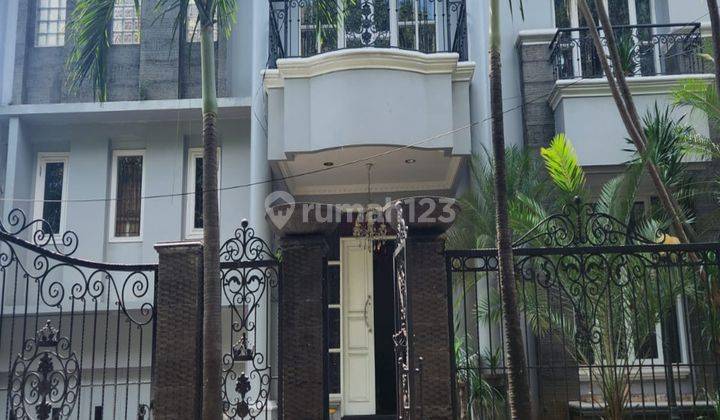 Rumah Mewah Murah 3 Lantai Di Ciracas Jakarta Timur 1