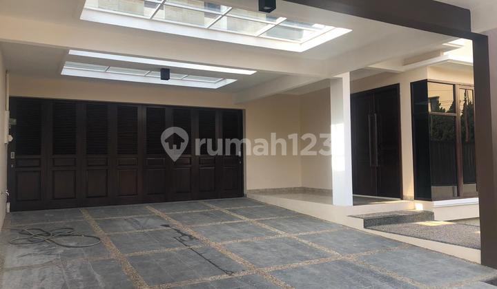 Strategic Semi-Furnished Spacious Luxury House in Pulogadung, East Jakarta - Freehold Certificate Strategic Semi-Furnished Spacious Luxury House in Pulogadung, East Jakarta - Freehold Certificate