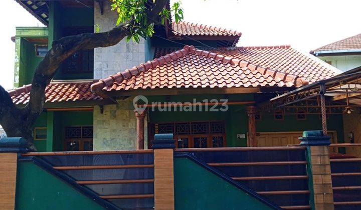 Rumah Bergaya Klasik Komplek Pondok Cibubur, Cisalak Pasar Depok 1