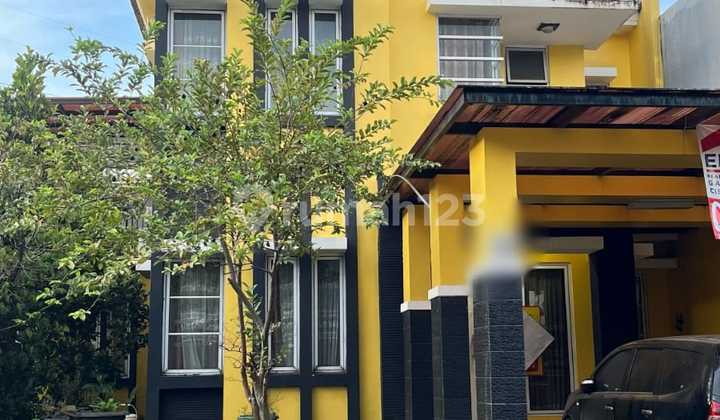Jual Rumah Hoek Cantik Di Legenda Wisata Cibubur 2