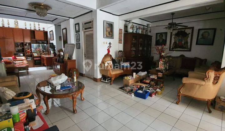 foto lainnya turun harga...jl. taman duta barat,