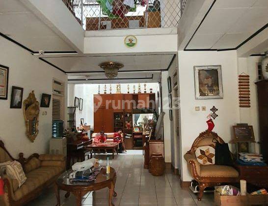 foto lainnya turun harga...jl. taman duta barat,