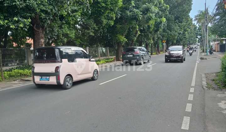 Rumah Pinggir Jalan, Strategis, Cocok untuk Hunian dan Usaha, bisa KPR, Harga Nego 2
