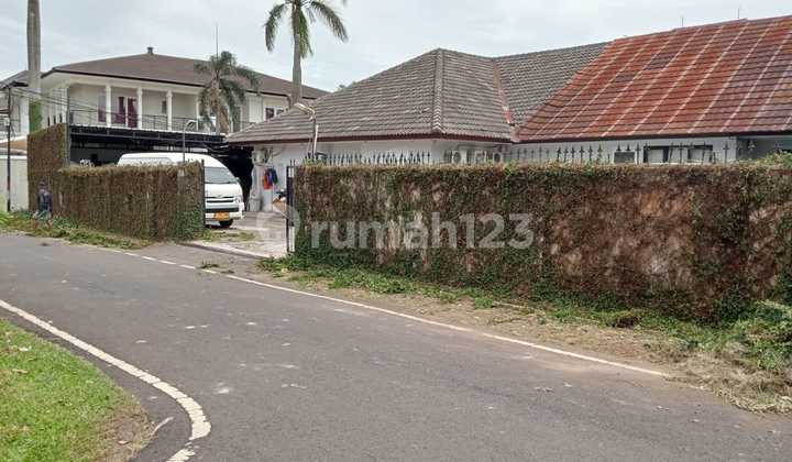 Strategic House, Flood-Free, Suitable for Business, Eligible for Mortgage, Negotiable Price. 1