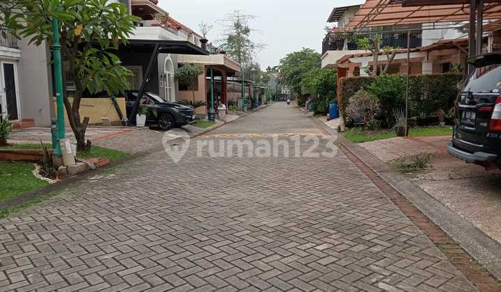 Raffles Hills Cibubur, Strategis, Bebas Banjir, 2 Lantai, Siap Huni, bisa KPR, Nego 2