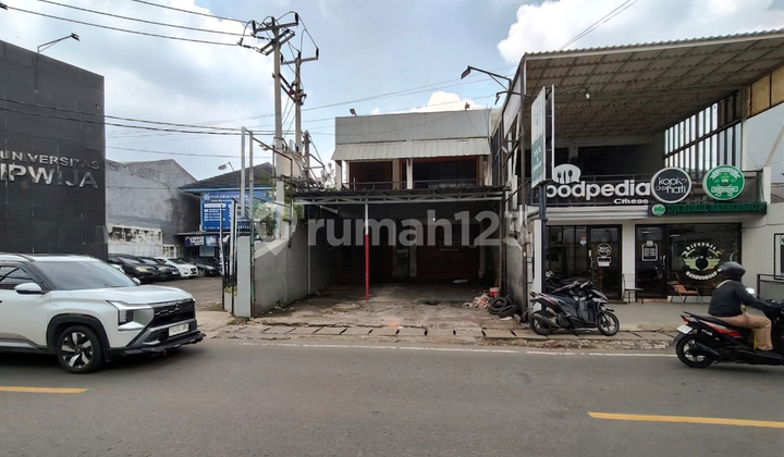 Rented 2-Story Shop at Jl Letda Nasir Cikeas #2 Stories #Strategic #Freehold Title Rented 2-Story Shop at Jl Letda Nasir Cikeas #2 Stories #Strategic #Freehold Title