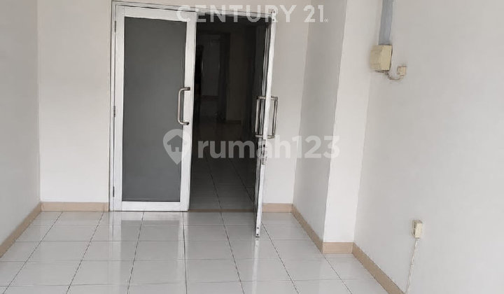 Kios Siap Pakai & Strategis di Apartemen Gading Greenhill Kios Siap Pakai & Strategis di Apartemen Gading Greenhill