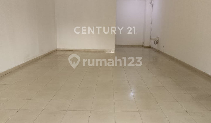 Business Ruko Greenlake Sunter 4 Floors. Strategic Location in Sunter, North Jakarta. 2