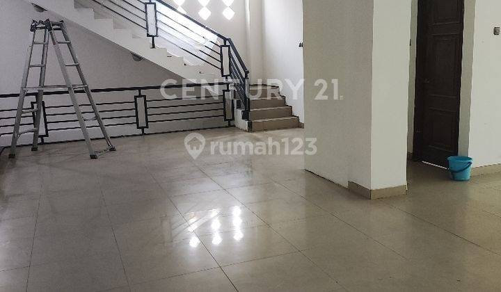 Ruko 4 Lantai Renov Strategis Di Area Cikini Jakarta Pusat Th 2