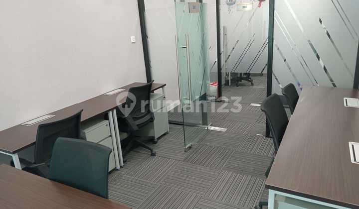 Kantor Pribadi 23m2 Furnished @ Central Park Jakbar