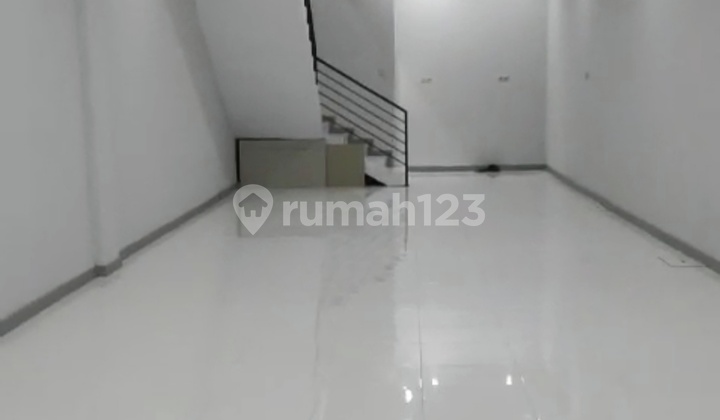 New 3-Storey Shop House, Prime Location in Kemayoran Central Jakarta New 3-Storey Shop House, Prime Location in Kemayoran Central Jakarta