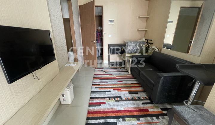 Oak Tower Apartment 2BR Furnished 9th Floor