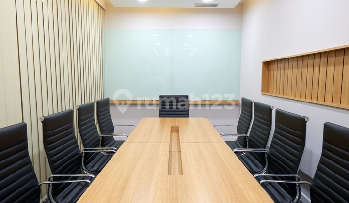 Private Office 14m2 Furnished @ Central Park Jakbar Th
