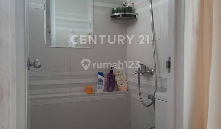 Apartemen Bassura City Tower Flamboyan Lantai 32  2