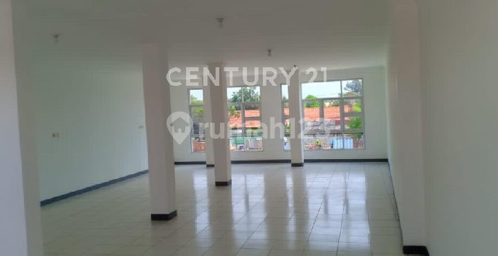 Shop House for Business on Bekasi Main Road, Pulogadung 2