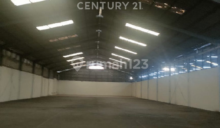 Warehouse for Rent in Strategic Pulo Gadung Location. Warehouse for Rent in Strategic Pulo Gadung Location.
