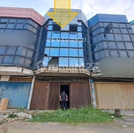 Ruko 3 Lantai Lokasi Strategis di Kotamadya Batam, Kep.riau Th