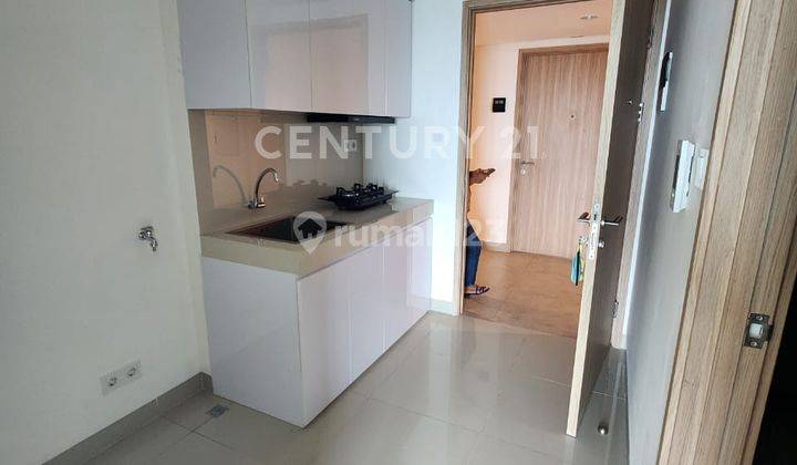 Apartemen Embarcardero 3BR Bintaro Tamgerang Selatan 1