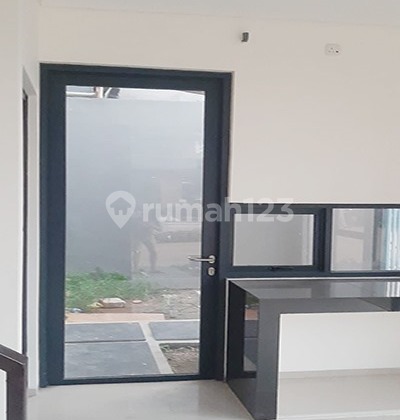 Di Jual Rumah Hook Siap Huni Di Golden Stone Serpong *0009-joe 2