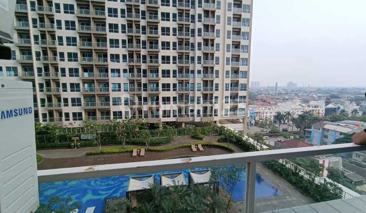 For Rent Green Sedayu 2 Apartment, Bedroom, Living Room, Swimming Pool 0001 Joe