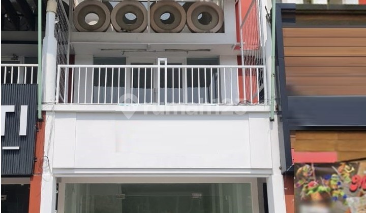 FOR RENT 3-STORY SHOPHOUSE READY TO USE IN CITRA 6 *0021-CRSSUS