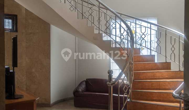 DI JUAL RUMAH HOEK SIAP HUNI DI CITRA 1 *0049-JAH 2