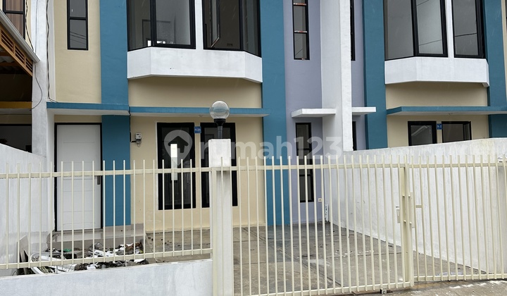 Rumah 3 Kamar Tidur Siap Huni Dekat Ke Raya Merr Surabaya