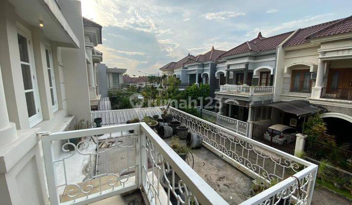 DI SEWA KAN RUMAH 2 LANTAI DI PERUMAHAN CENTRAL PARK A.YANI 4