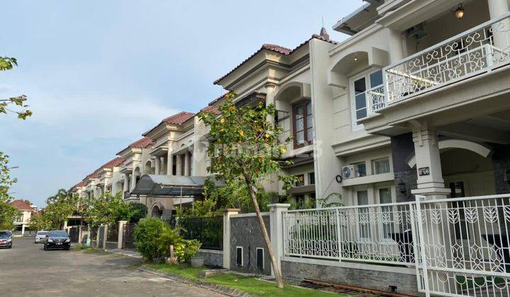 DI SEWA KAN RUMAH 2 LANTAI DI PERUMAHAN CENTRAL PARK A.YANI 6