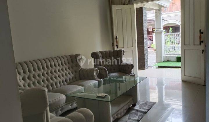 DI SEWA KAN RUMAH 2 LANTAI DI PERUMAHAN CENTRAL PARK A.YANI 7