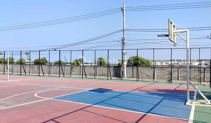 Di Jual Rumah Dengan Fasilitas Lapangan Basket Di Sidoarjo 2