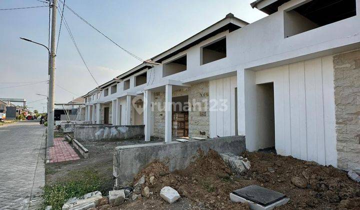 Dijual Rumah 2 Lantai Baru Hanya 2 Km Ke Pusat Kota Sidoarjo 2