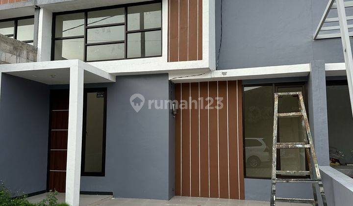 Rumah Dengan Row Jl Luas Type 40 Siap Huni 2