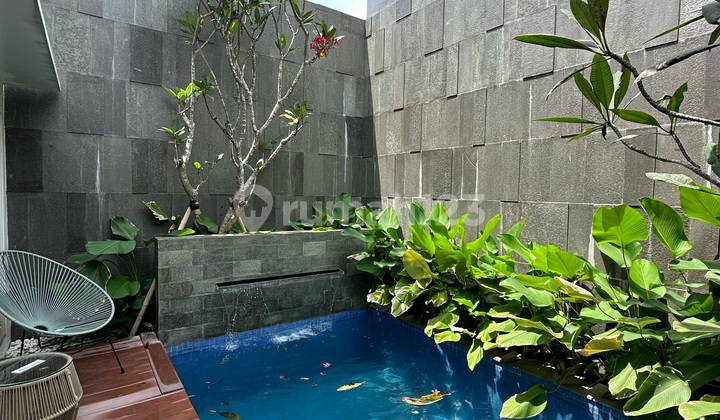 Rumah 2 Lantai Plus Kolam Renag Termewah Disidoarjo