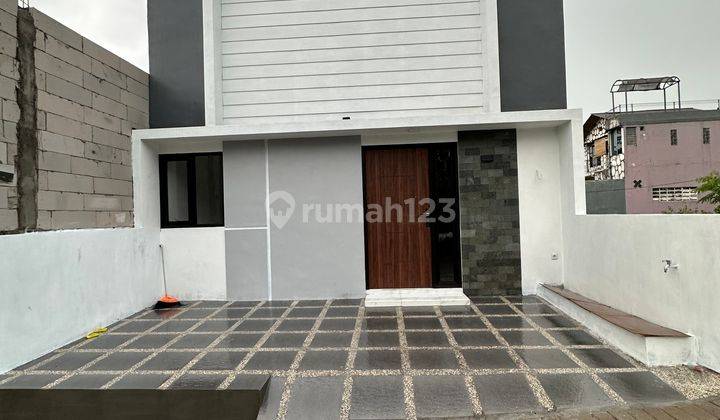 Rumah Scandinavian Di Pandaan Dekat Rumah Makan Sri 2