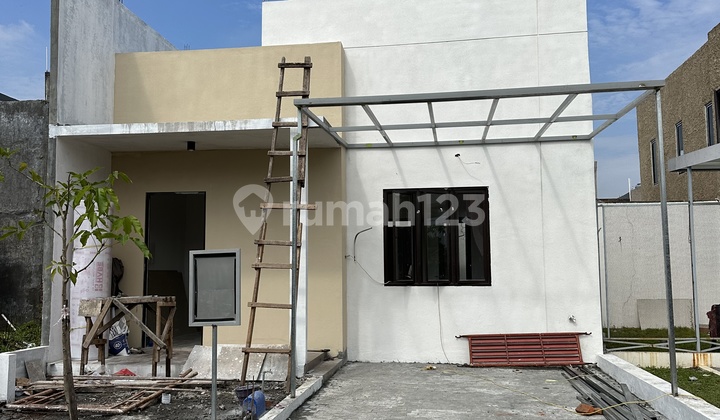 House with an Open Space in the Center in Sukodono, Sidoarjo