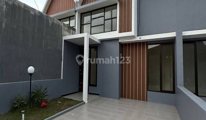 Rumah Scandinavian Di Kota Sidoarjo Dekat Toll Dan Mall Lippo 1